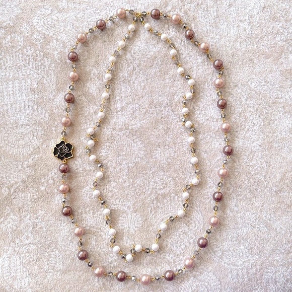 Elegant Long Layered Cultured Pearl Beaded Necklace w/ Floral Flower Accent - Picture 13 of 14
